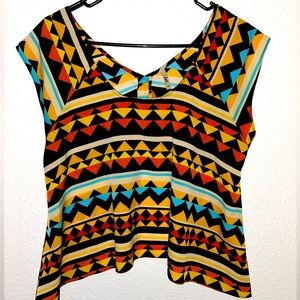 Rayon cropped top, with scoop neck